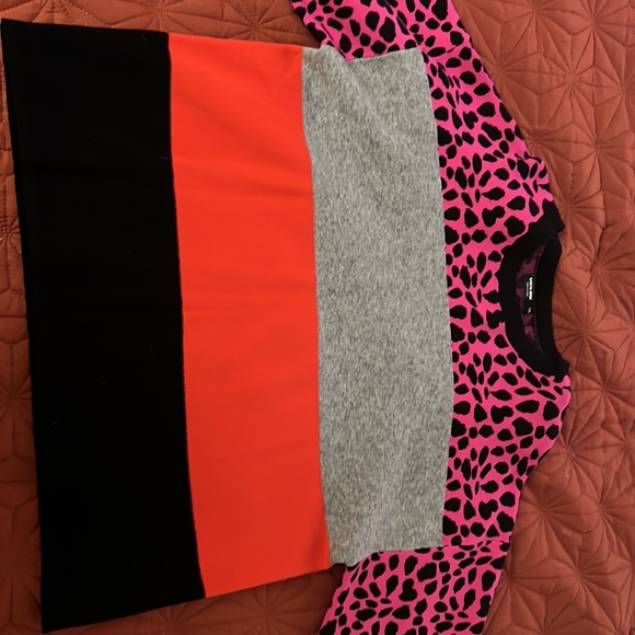 Leopard Print Sweater - Picture 2 of 5